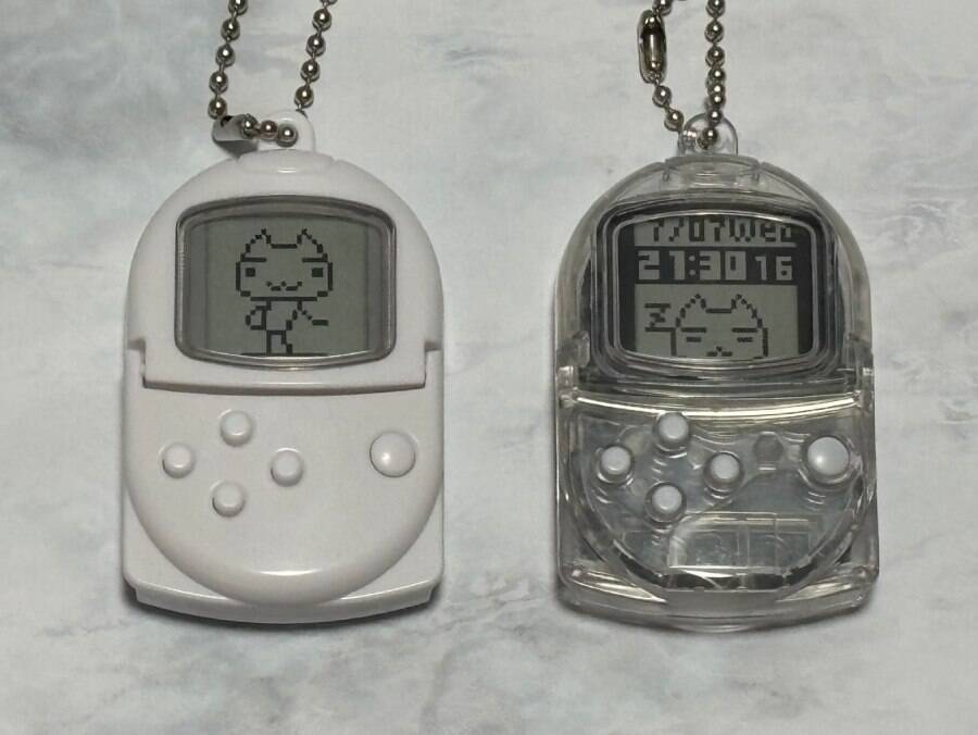 初代PSの名機「ポケステ」のカプセルトイ回してみた　スケルトンが懐かしすぎる