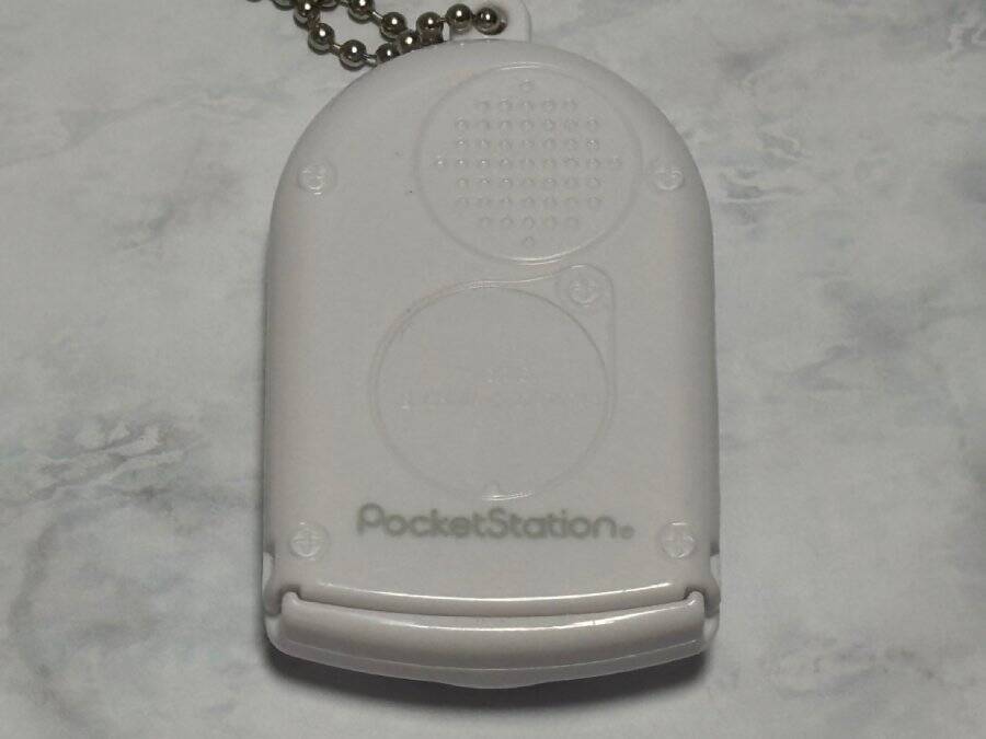 初代PSの名機「ポケステ」のカプセルトイ回してみた　スケルトンが懐かしすぎる