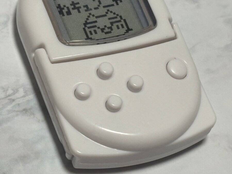 初代PSの名機「ポケステ」のカプセルトイ回してみた　スケルトンが懐かしすぎる