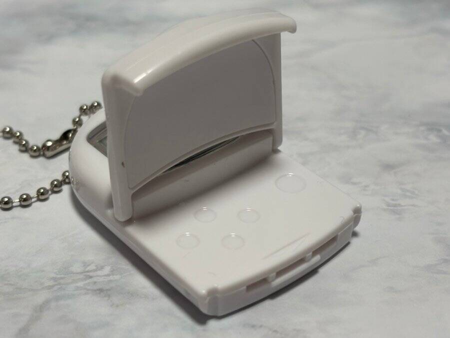 初代PSの名機「ポケステ」のカプセルトイ回してみた　スケルトンが懐かしすぎる