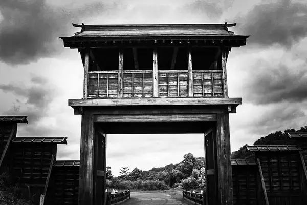 「秘境ロケ地の魅力とは？山形「スタジオセディック庄内オープンセット」が正直お知らせ→「秘境です」「だがそれがいい」」の画像