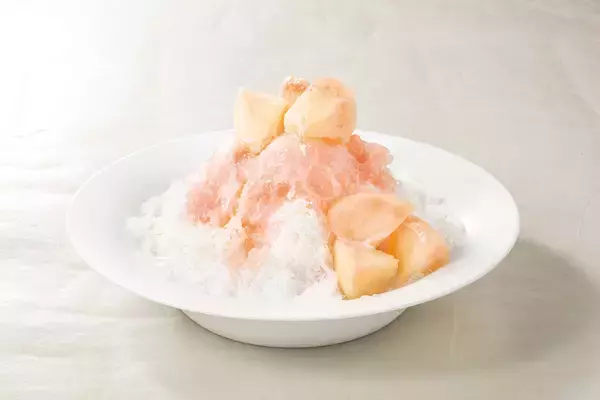 「桃の季節到来！デニーズ「桃デザート」が昨年よりパワーアップして夏季限定販売」の画像