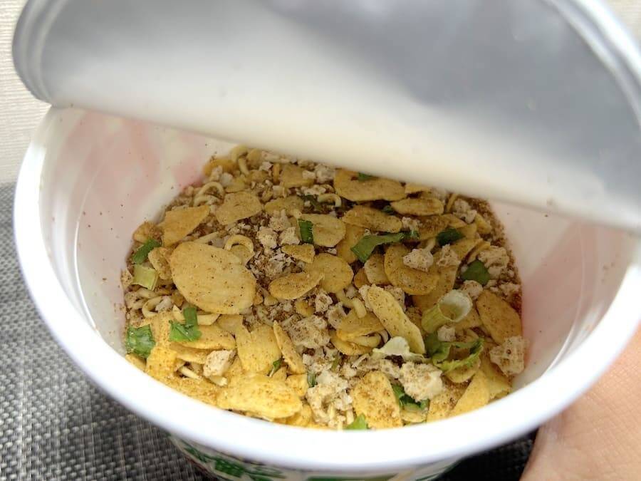 にんにくの暴力！！リュウジさん監修“バカの考えたサッポロ一番”がウマすぎた