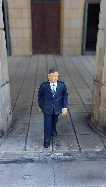 身長7cmの高市首相が国会議事堂に！東武ワールドスクウェアの小ネタが話題