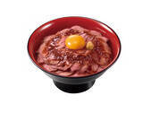 「2週間で品薄になった話題の「ローストビーフ丼」再登場　すき家が販売再開を発表」の画像1