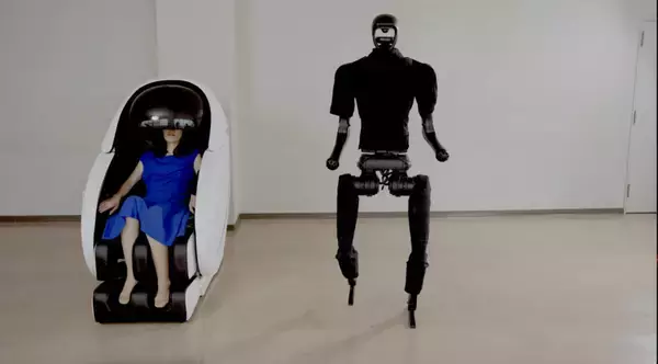 「4人乗りロボや対話AIも登場　「ビジネスチャンス EXPO」東京ビッグサイトで開催」の画像