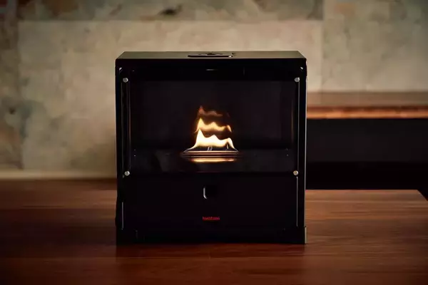 「インテリア暖炉「MYDANRO」がMakuakeで先行販売開始！柔らかくて美しい幻想的な炎のゆらぎを実現」の画像