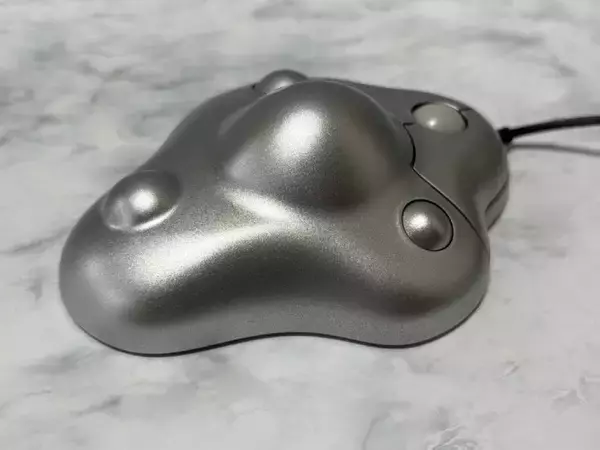 「DQ5で挫折したあの日の自分に伝えたい…新プライズ「はぐれメタルPCマウス」をゲットしたら、圧倒的優越感に浸れた件」の画像