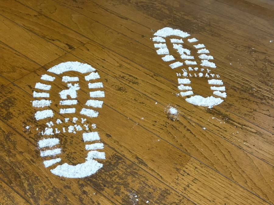 3COINS「サンタさんの足跡」レビュー　「本当に来た！」を演出できるワクワクアイテム