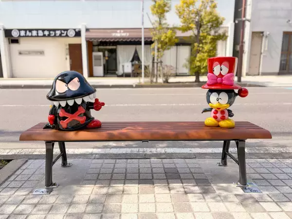 「石巻に仮面ライダーアマゾンのベンチアート新設　アカレンジャーも復活」の画像