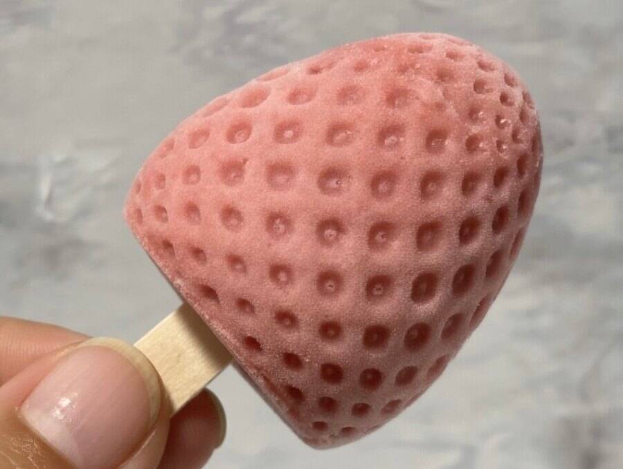 SNSでバズった「3Dアイス」がひとくちサイズに　セブン先行発売の「3Dフルーツポップス」を正直レビュー