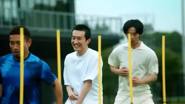 松坂桃李＆杉野遥亮、長友佑都と汗だくトレーニング　「アタック ZERO」新CM公開