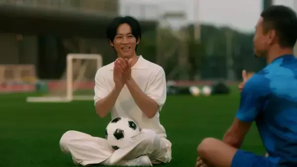 「松坂桃李＆杉野遥亮、長友佑都と汗だくトレーニング　「アタック ZERO」新CM公開」の画像