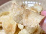 「ファミマで新発売の「まるでカリカリチーズのようなポテトチップス」を実食　商品名に偽りなしだった」の画像5