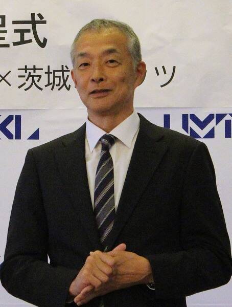 「メクテック」がBリーグ「茨城ロボッツ」と取り組む地域貢献活動　牛久市内の全中学校にバスケットボールを寄贈した思いを語る