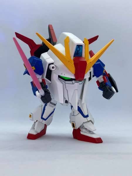 ゼータガンダムが1.5頭身に？斬新すぎる「俺のゼータ」