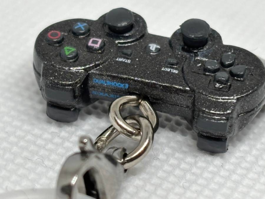 プレステファン必見のめじるしアクセサリー発売 300円とは思えぬ完成度 