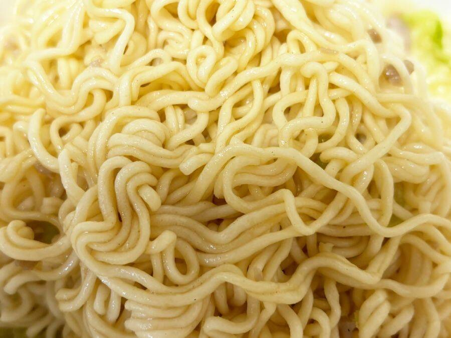 北海道の最終兵器「山わさび塩焼そば」が鹿児島に襲来　“食べる催涙ガス”に薩摩が挑む