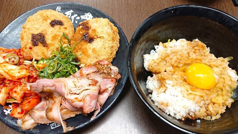 すた丼のクリスマスメニュー（1.2キロ）に挑戦　負けられない戦いが今はじまる……！