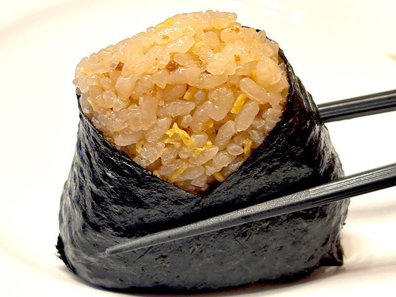 鳥栖名物「中央軒のかしわめし」がコンビニに　NEWDAYSでおにぎり化