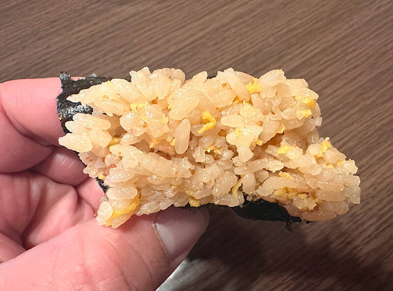 鳥栖名物「中央軒のかしわめし」がコンビニに　NEWDAYSでおにぎり化