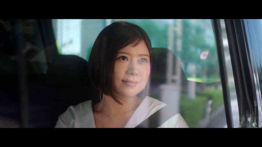 絢香、デビュー20周年を前に“愛の集大成”を歌う　マリモホールディングスの新CMに出演