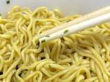「麺にとろみがある……？賛否両論のエースコック「昆布水風まぜそば」が知らない味すぎた」の画像7