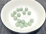 「え、青い、チョコボール……？　期間限定の「パチパチソーダ味」を食べてみた」の画像4