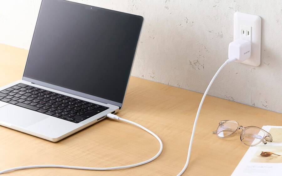 ケーブル自体が異常を検知　エレコムから発火事故を防ぐ「ブレーカー内蔵USBケーブル」が登場