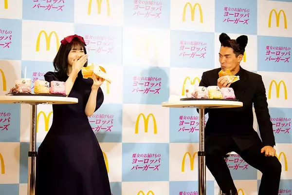 「マクドナルド、魔女のお届けもの「ヨーロッパバーガーズ」3商品が登場　発表会では長濱ねるキキと槙野智章ジジが「お届け」披露」の画像