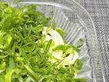 「ネギでうどんが見えねえ……ドンキの“偏愛うどん”がやりすぎな件」の画像6