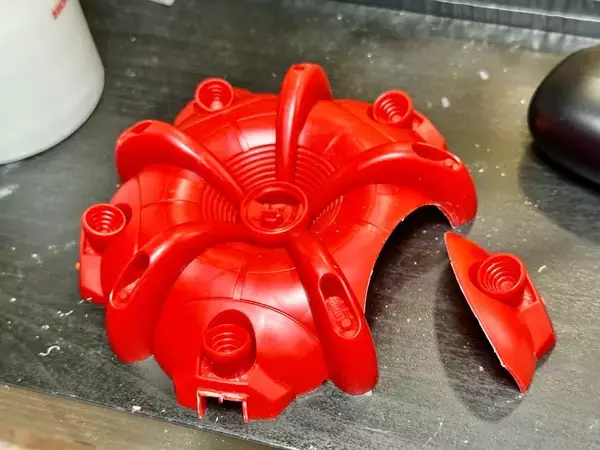 「「質量を持った残像」を完全再現　ガンダムF91名シーンのジオラマが圧倒的完成度」の画像