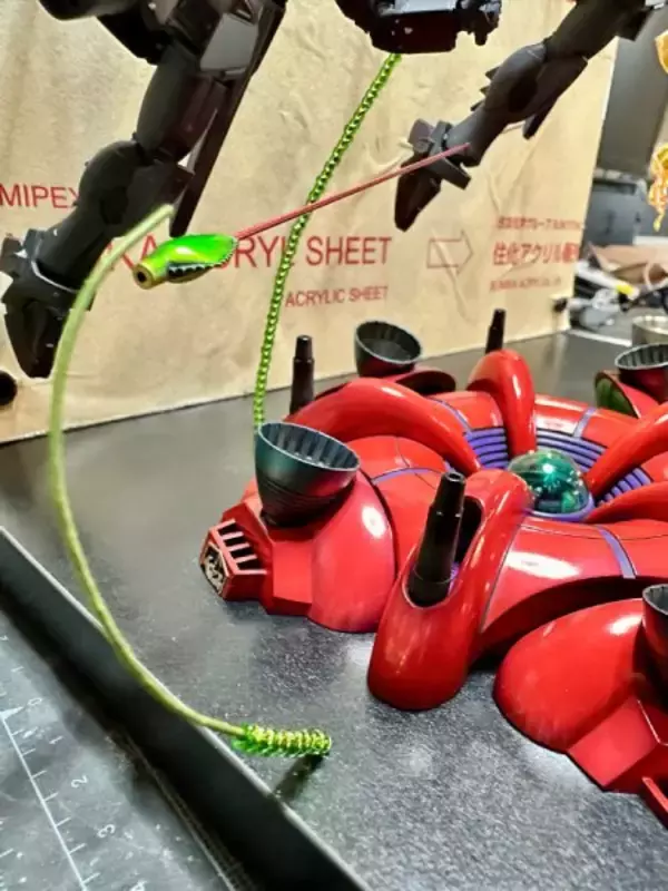 「「質量を持った残像」を完全再現　ガンダムF91名シーンのジオラマが圧倒的完成度」の画像