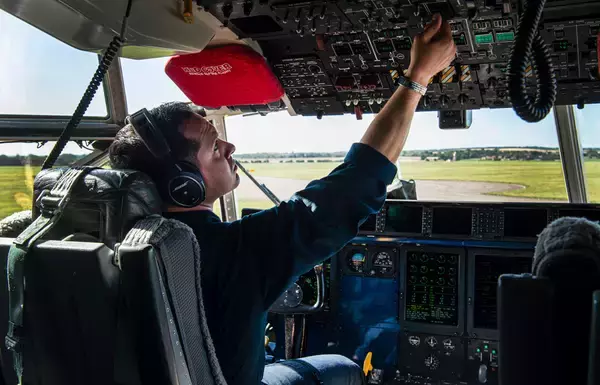 「イギリス空軍から移籍！アメリカ海軍ブルーエンジェルズの新「ファットアルバート」」の画像