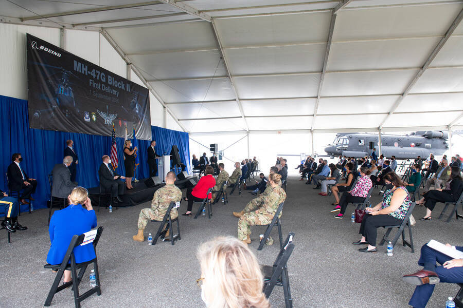 アメリカ特殊作戦軍　新輸送ヘリコプターMH-47GブロックIIを受領