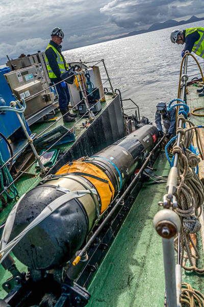 イギリス海軍の新型魚雷　対水上艦試験を終え戦力化へ前進