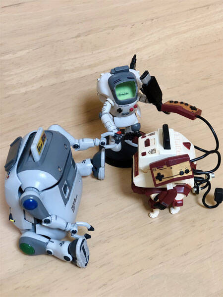 スーファミ ファミコン ゲームボーイ をロボット模型で表現 かつての子ども達がホイホイ集まる事態に 年9月24日 エキサイトニュース