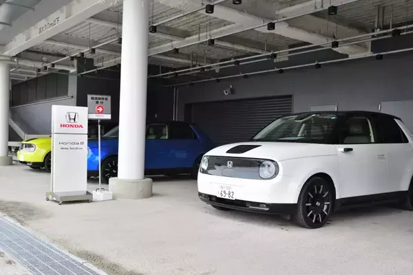 「狭いところもスイスイ走る「Honda e」迷路試乗会に行ってきた」の画像