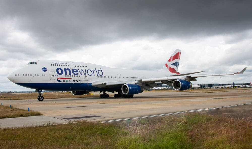 ブリティッシュ・エアウェイズB747　最後の2機がお別れフライト