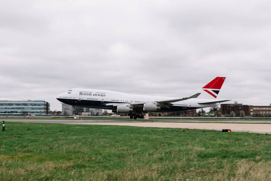 ブリティッシュ・エアウェイズB747　最後の2機がお別れフライト