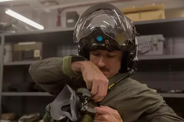 「アメリカ海兵隊初のF-35C飛行隊が初度作戦能力獲得」の画像