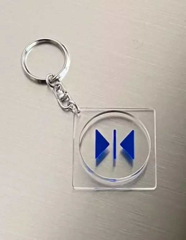 「「本物のエレベーターボタン」キーホルダー今年も発売　合格への扉も開く？」の画像