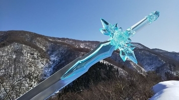まさにソードアート　冬の敦賀に舞い降りた「青薔薇の剣」