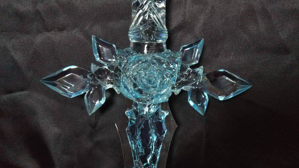 まさにソードアート　冬の敦賀に舞い降りた「青薔薇の剣」