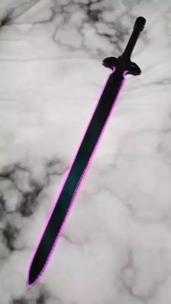 「まさにソードアート　冬の敦賀に舞い降りた「青薔薇の剣」」の画像