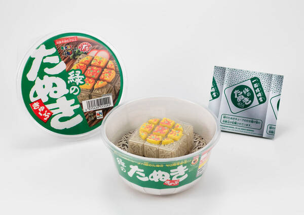 難易度高めな 緑のたぬききゅーぶ 発売 天ぷらがのった麺の面を揃えるルービックキューブ 年12月24日 エキサイトニュース