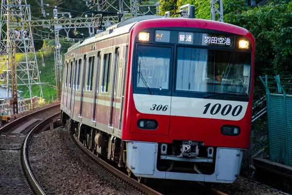 「東京メトロ銀座線開業は初詣に合わせた？神社仏閣と鉄道の深い関係」の画像