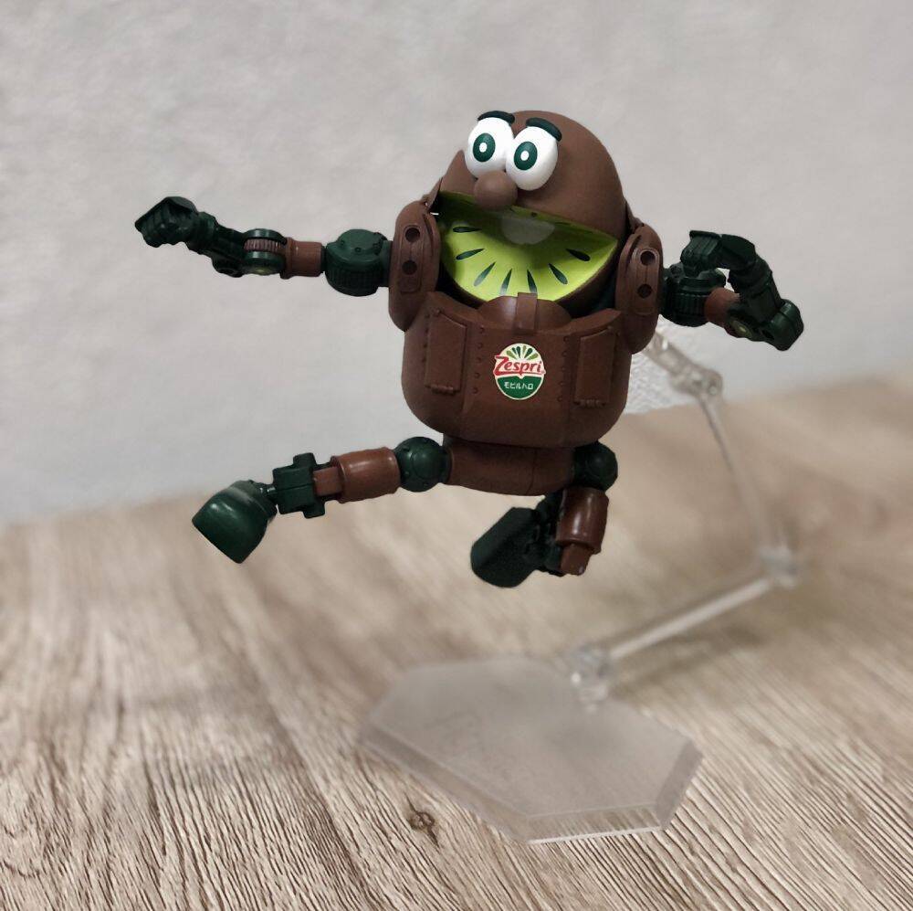 これはアゲリシャス 好きなことを楽しみながら作り上げた キウイ搭乗ロボ 21年1月10日 エキサイトニュース