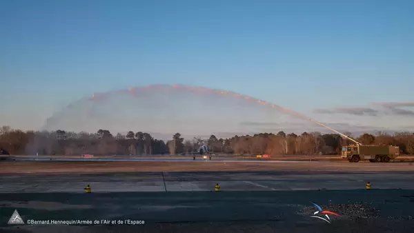 「フランスのミラージュ2000D戦闘機　近代化改修1号機を受領」の画像