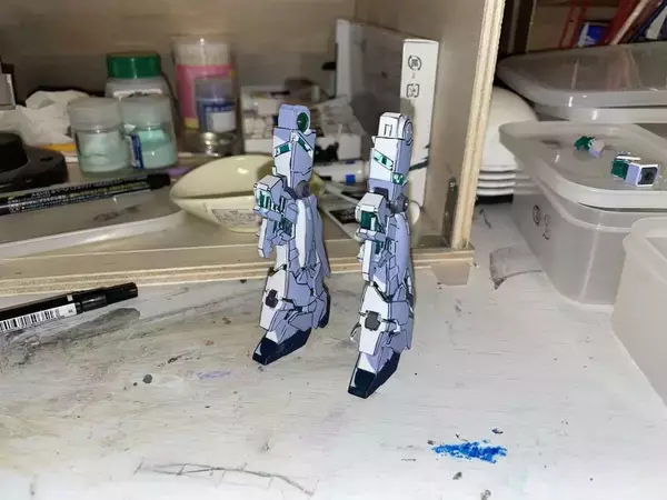 「アニメの世界から登場した立体感　ガンプラモデラ―が「イラスト風模型」をやってみた」の画像